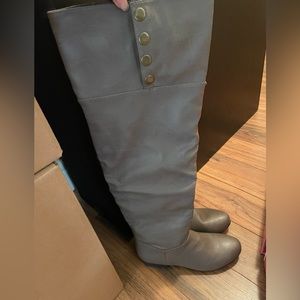Irene slate knee high boots size 6.5. Never worn just tried on!